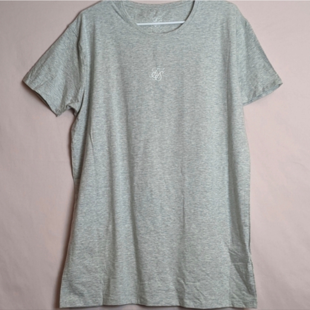 SikSilk Light Gray Short Sleeve Crew Neck Logo Tee size Large
